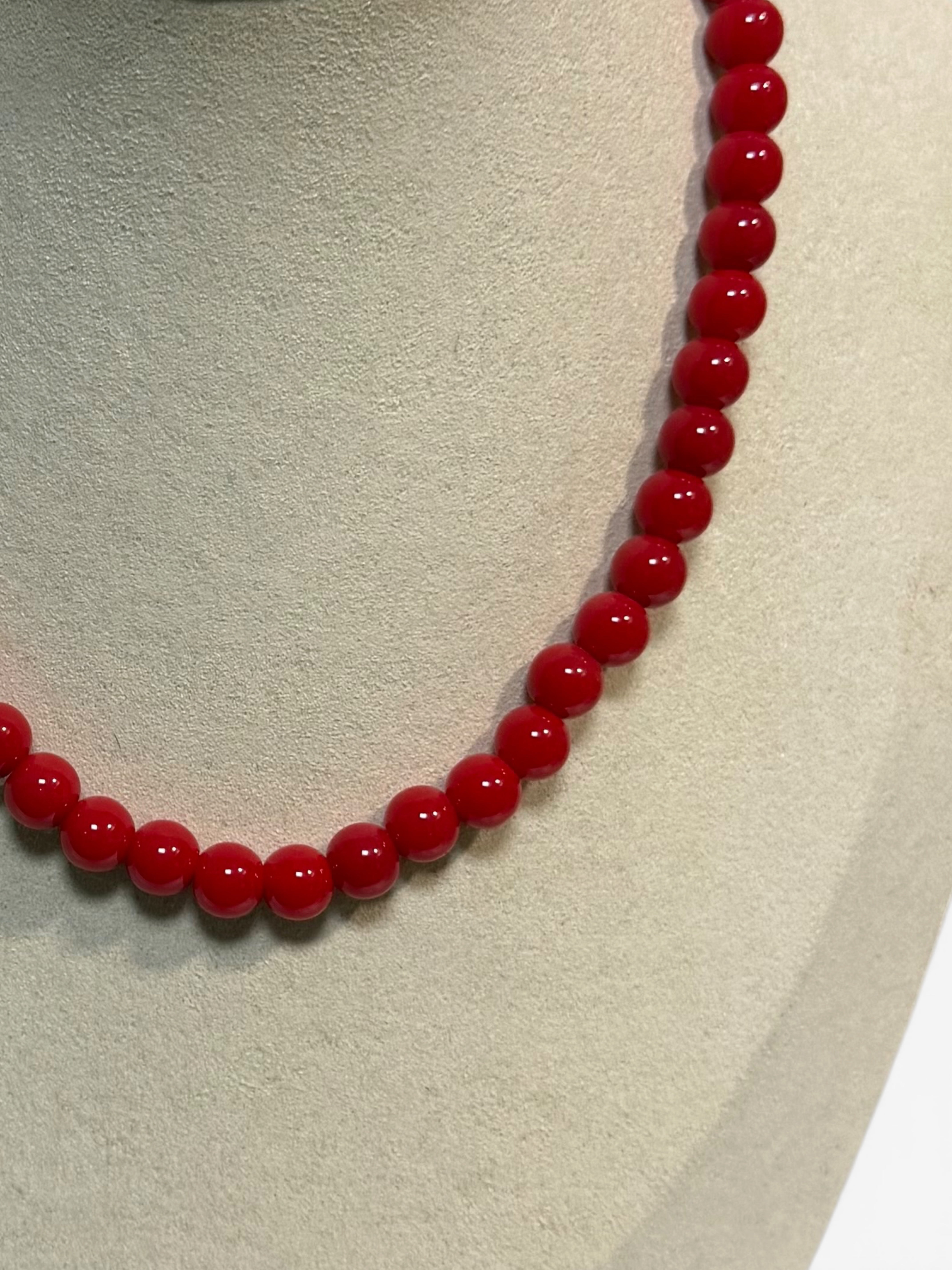 COLLAR BOLAS ROJO MEDIANO